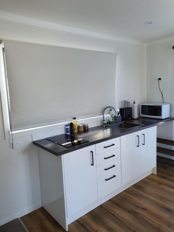 Modern 1 Bedroom Guest House Upper Hutt Extérieur photo