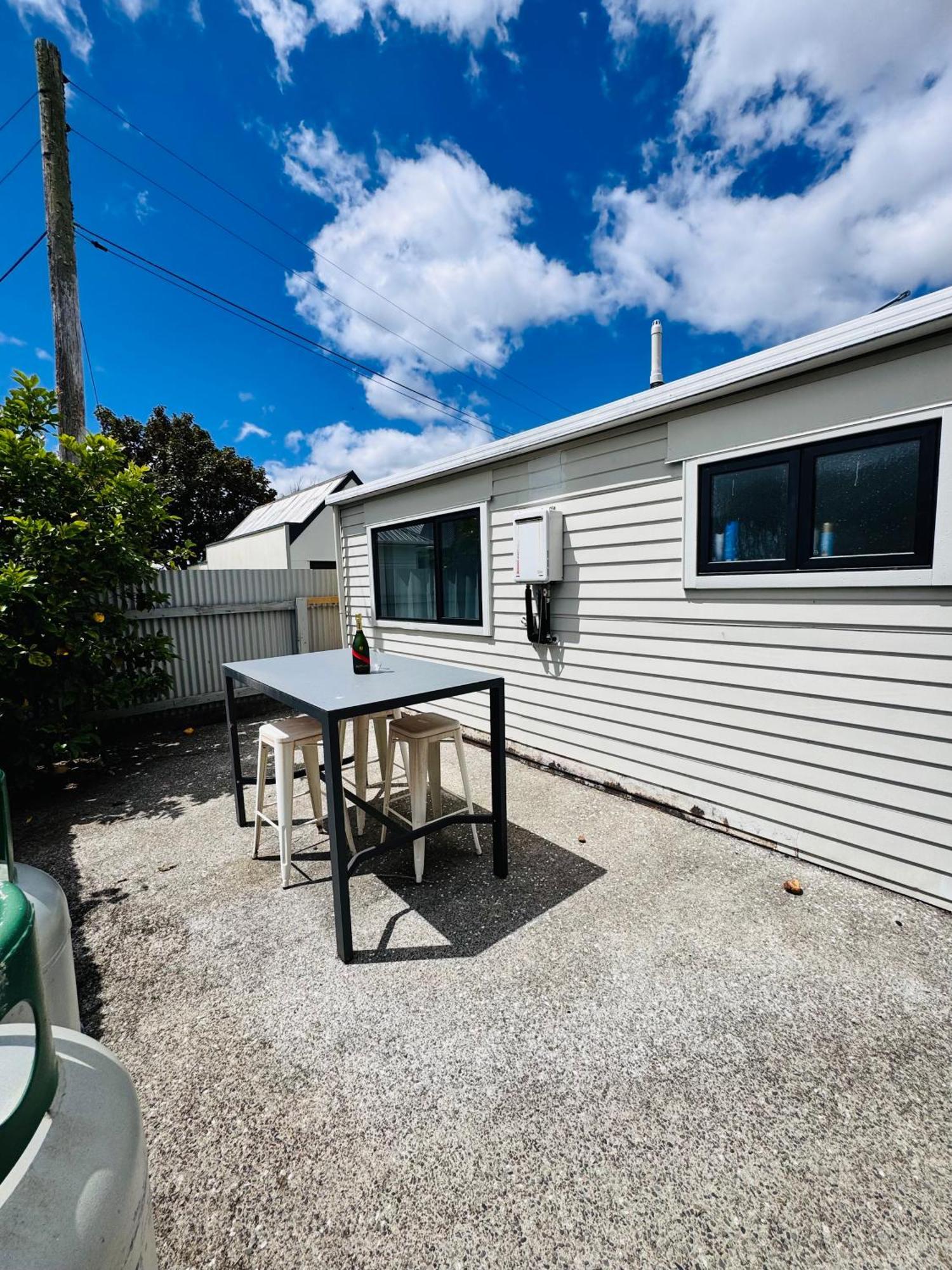 Modern 1 Bedroom Guest House Upper Hutt Extérieur photo